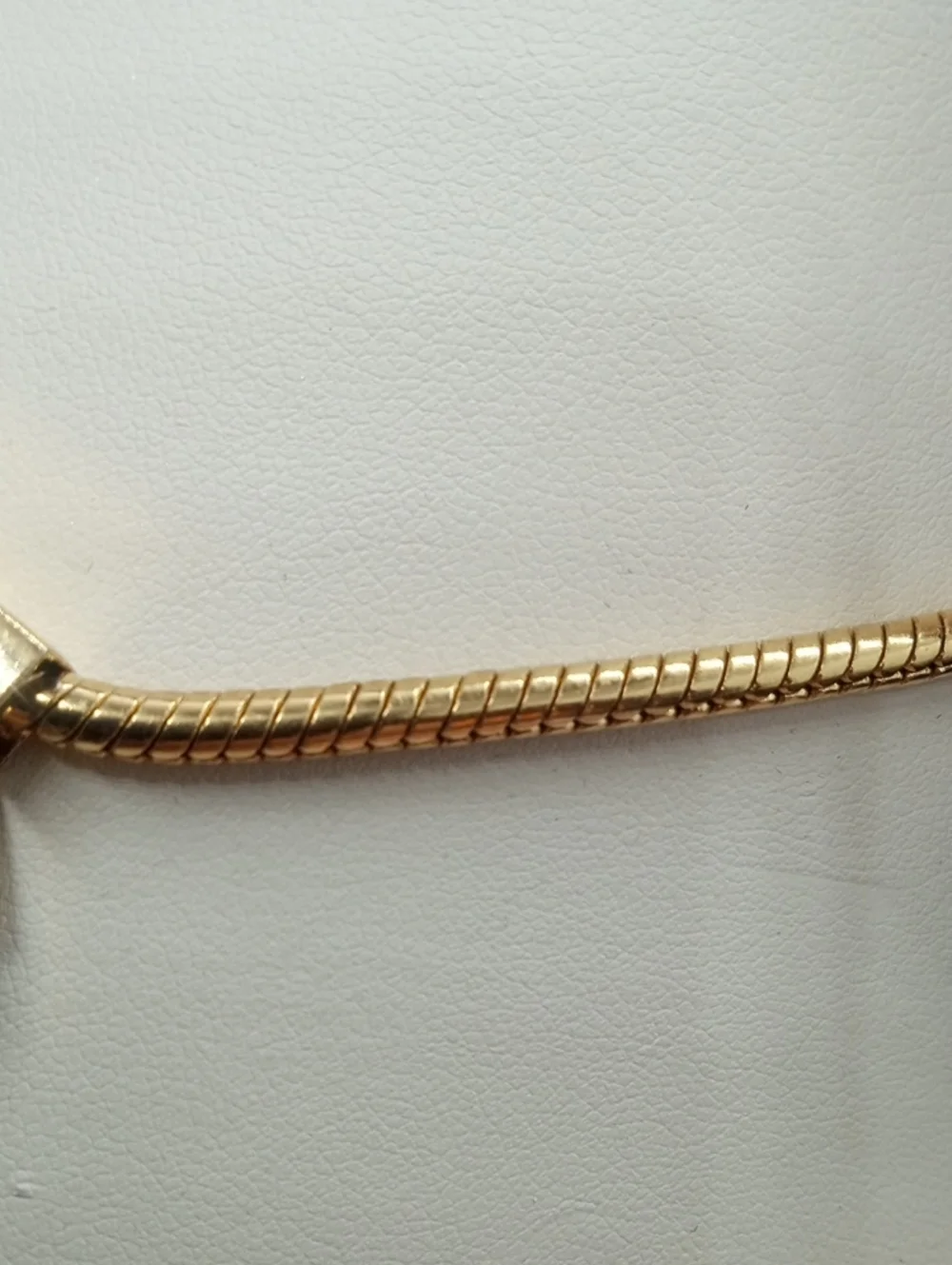KATE SPADE: 